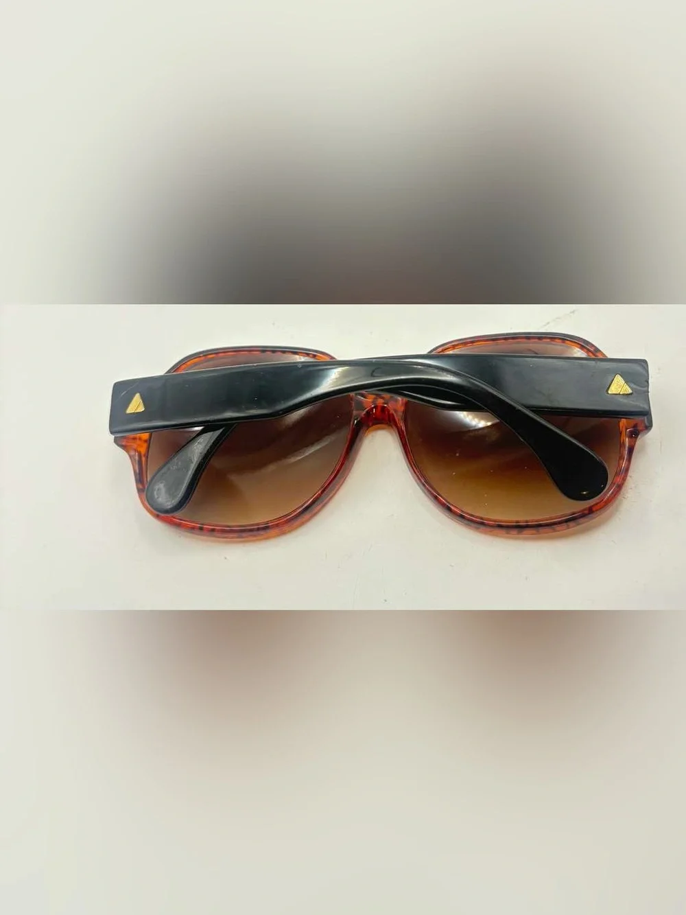Liz Claiborne Tortoise Oval Sunglasses Frames Only
